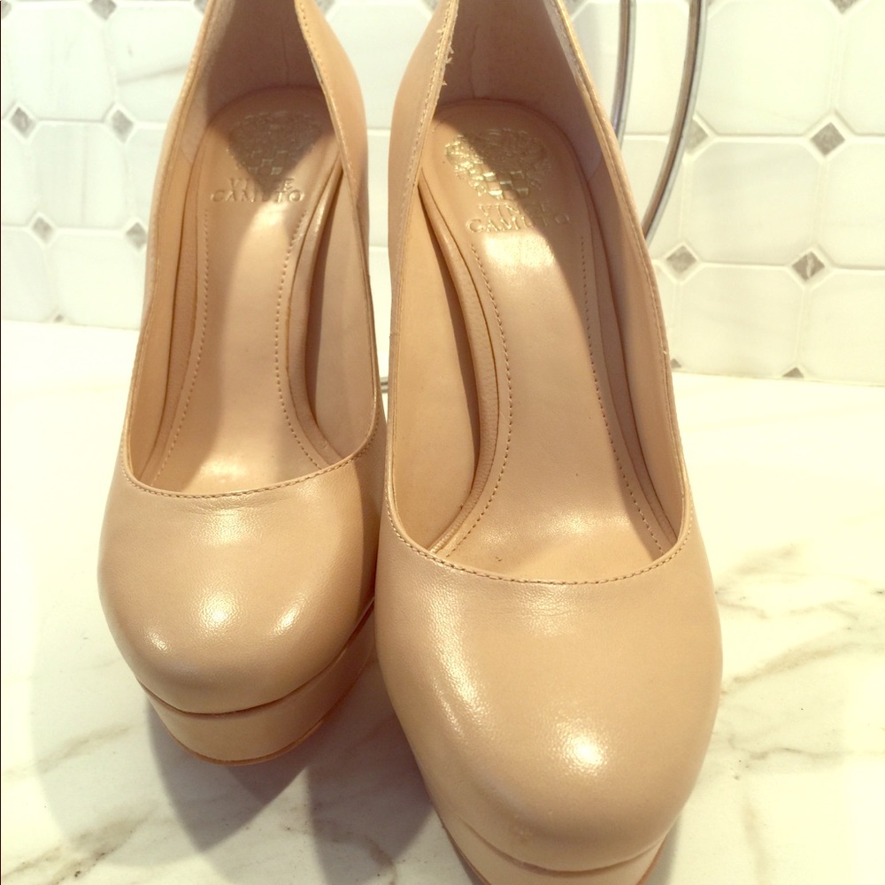 Vince Camuto Pumps